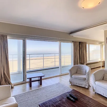 Spacious Corner In Heist * Knokke-Heist
